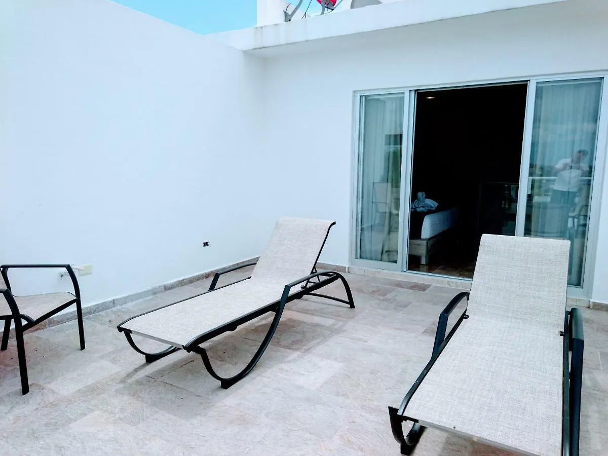 5Th Coral Suites By Holiday In Playa Playa del Carmen 0*,